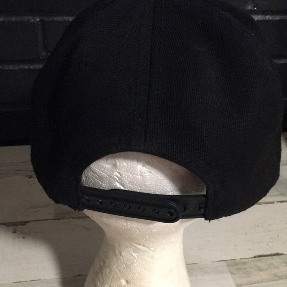 Marvel Wacanda Black Panther multi-colored w/black adjustable back ball cap - Picture 8 of 8